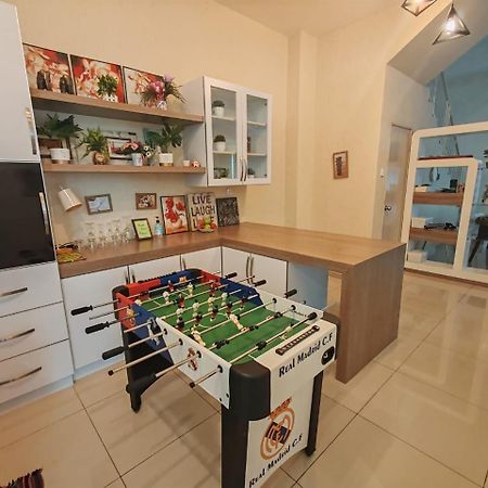 Teluk Batik 17Paradisehome Private Pool Karaoke Snooker Bbq 15Pax 루무트 외부 사진